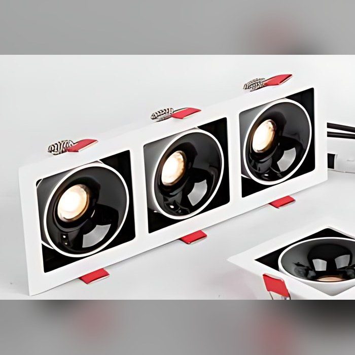 سبوت عيون ابيض 10 وات*3 شمسي — White Spotlight 10W