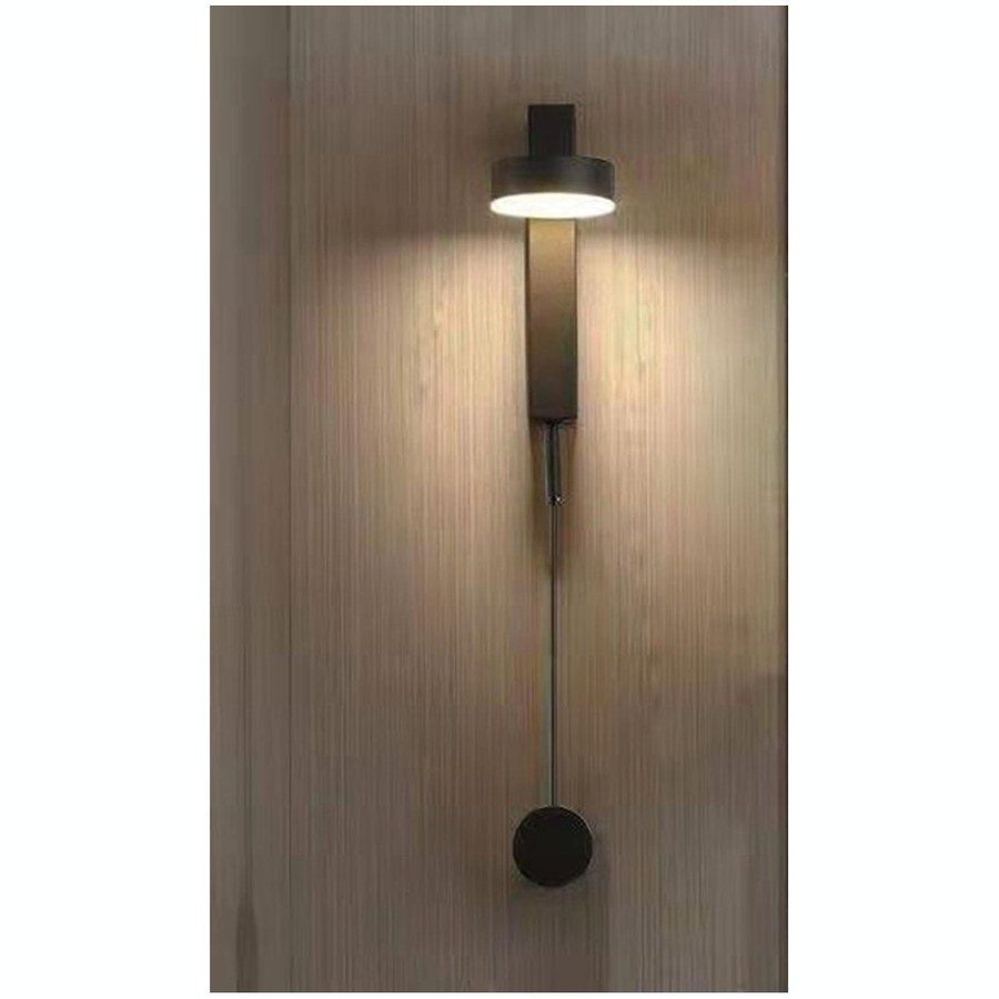 أبليك 8002 ذهبي — Gold Wall Light No. 8002