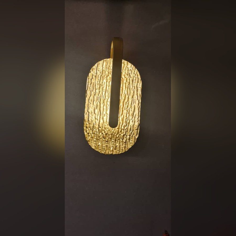 أبليك 3330 ذهبي — Gold Wall Light No. 3330
