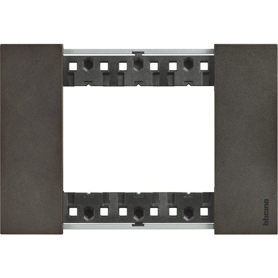 غطاء ثلاثي معدن — Cover Plate