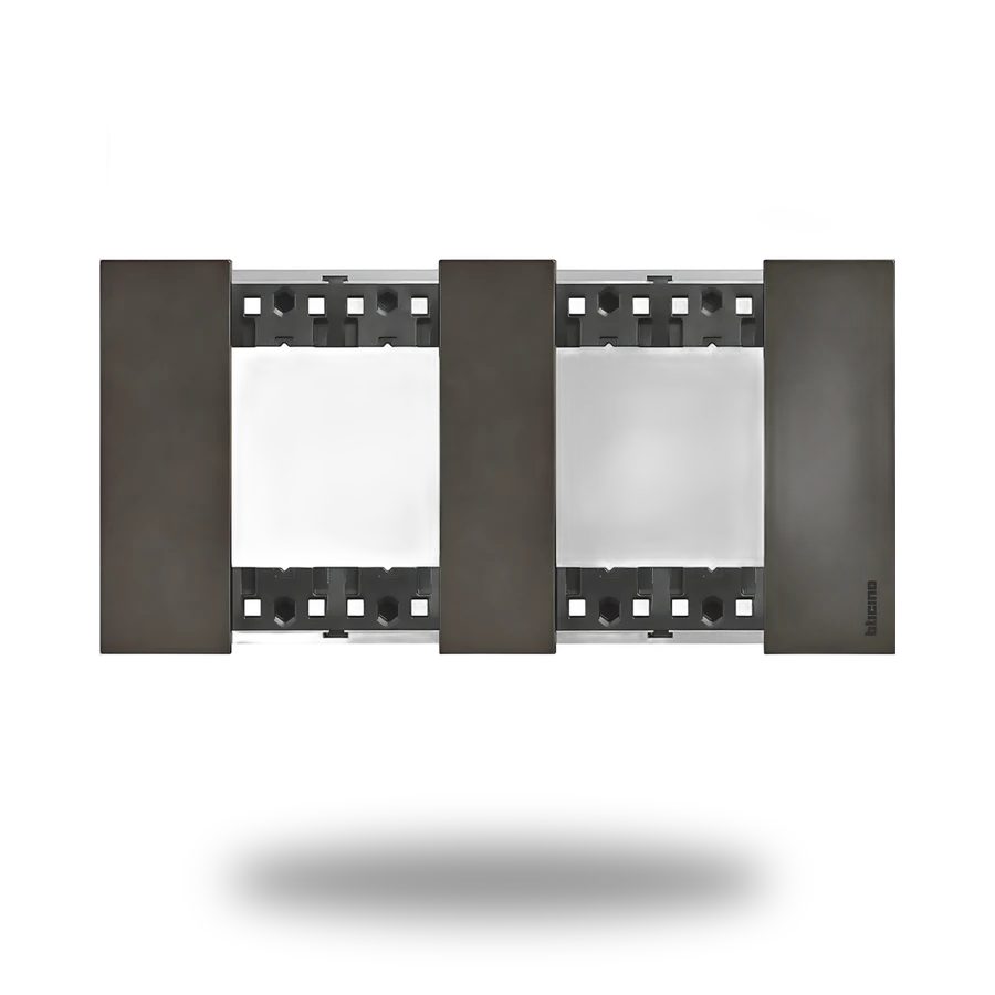 غطاء ثنائي مجوز فضي — Cover Plate